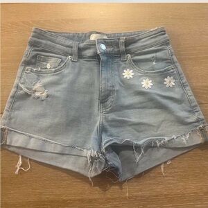 H&M Light Blue Denim Daisy Patch Jean Shorts